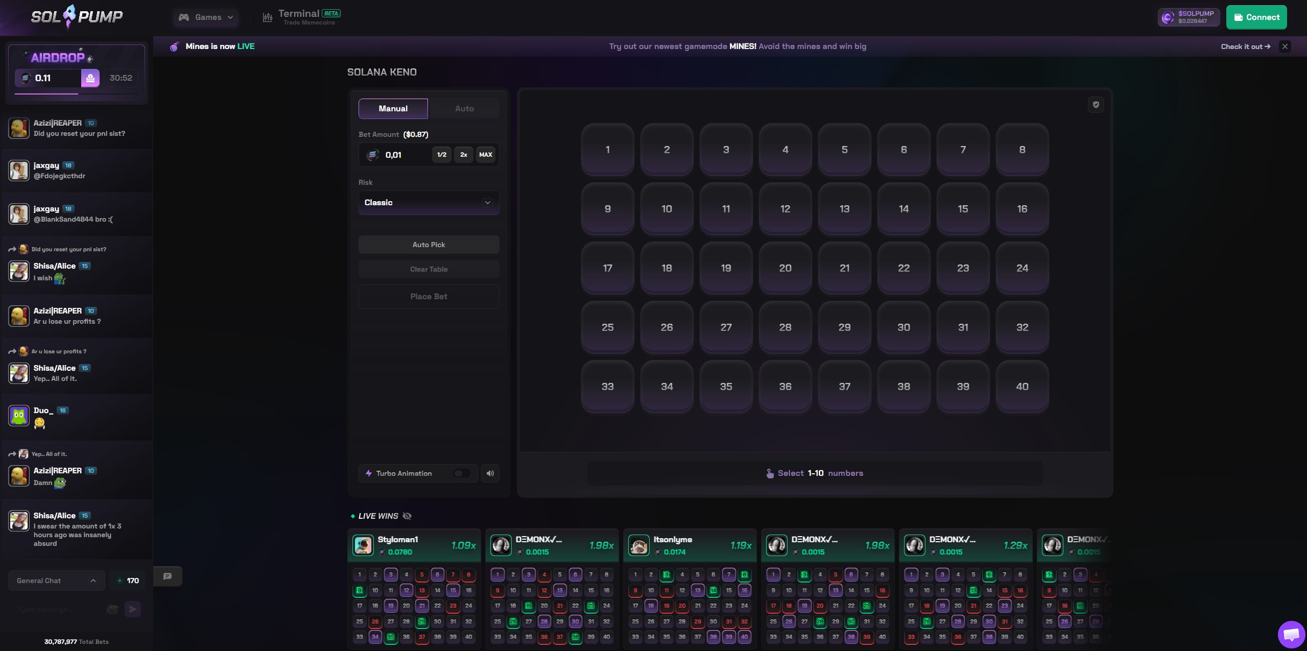 SolPump Keno interface with number selection grid and classic risk setting